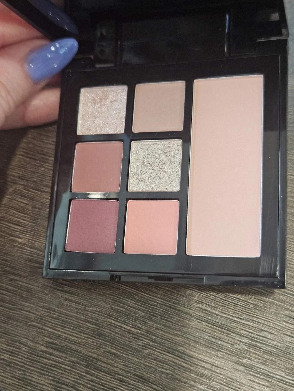 NEW Flirtique Eyeshadow & Cheek Palette — Pink Mauve Mix + 2 Brushes